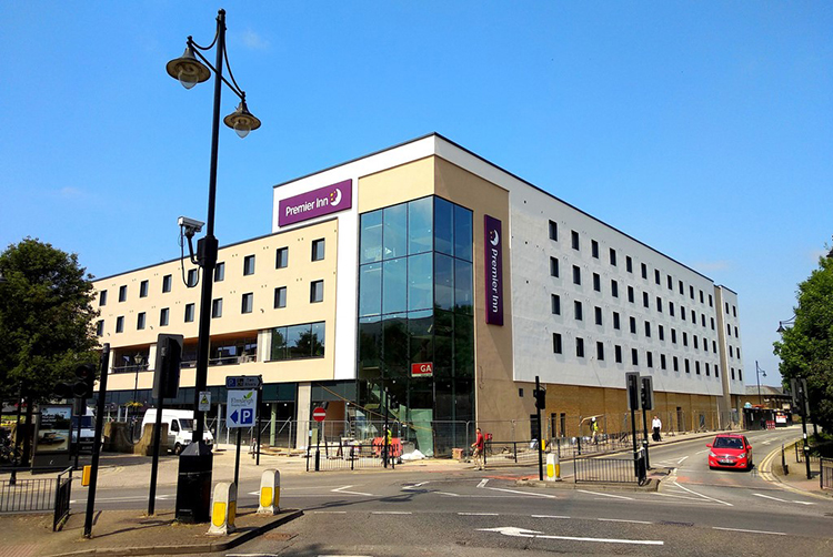 Premier-Inn_Staines